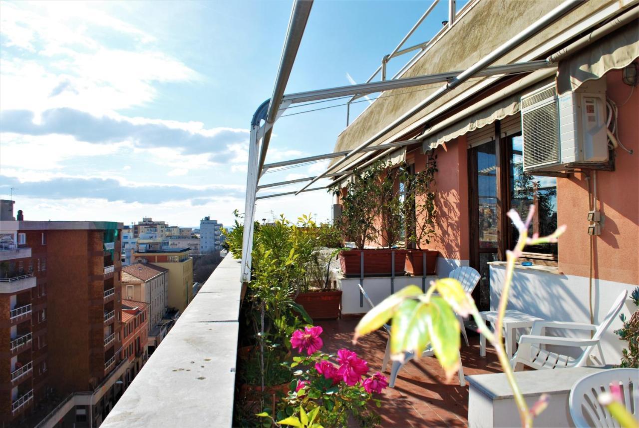 فندق La Terrazza Di Anna ساساري المظهر الخارجي الصورة